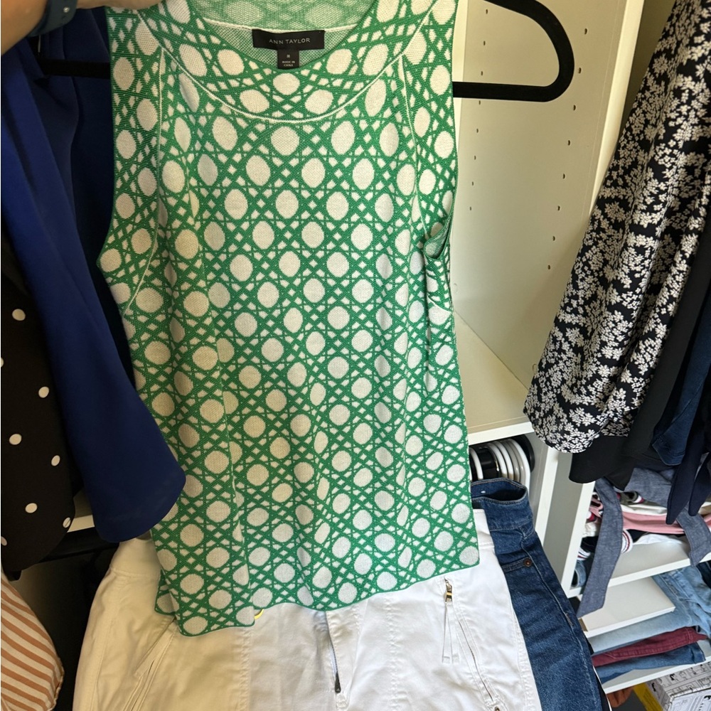 Ann Taylor Green and White Patterned Tank Top
